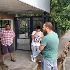 Asamblea en el objetivo PECOM de Neuquén