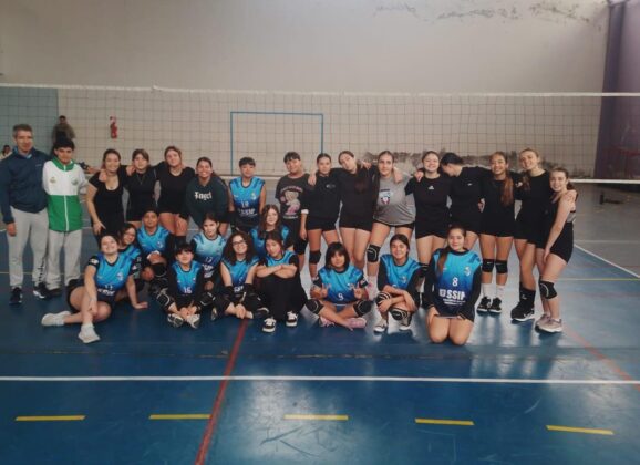 La escuela de vóley del SSIP continúa creciendo con nuevos encuentros amistosos