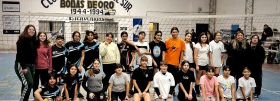 La escuela de vóley del SSIP participó de un encuentro amistoso