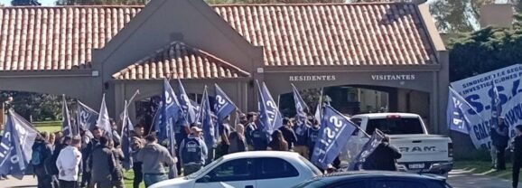 Nos movilizamos en Bahía Blanca y exigimos a Securion la reincorporación de dos vigiladores